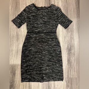 ‼️6/$12‼️ Womens Banana Republic dress (size 4 but snug fit)